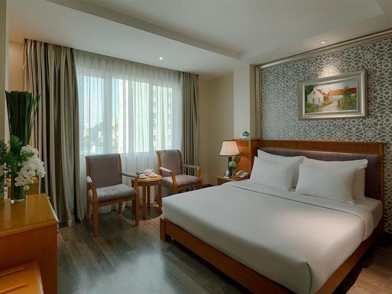 Silverland Sil Hotel Хошимин Екстериор снимка