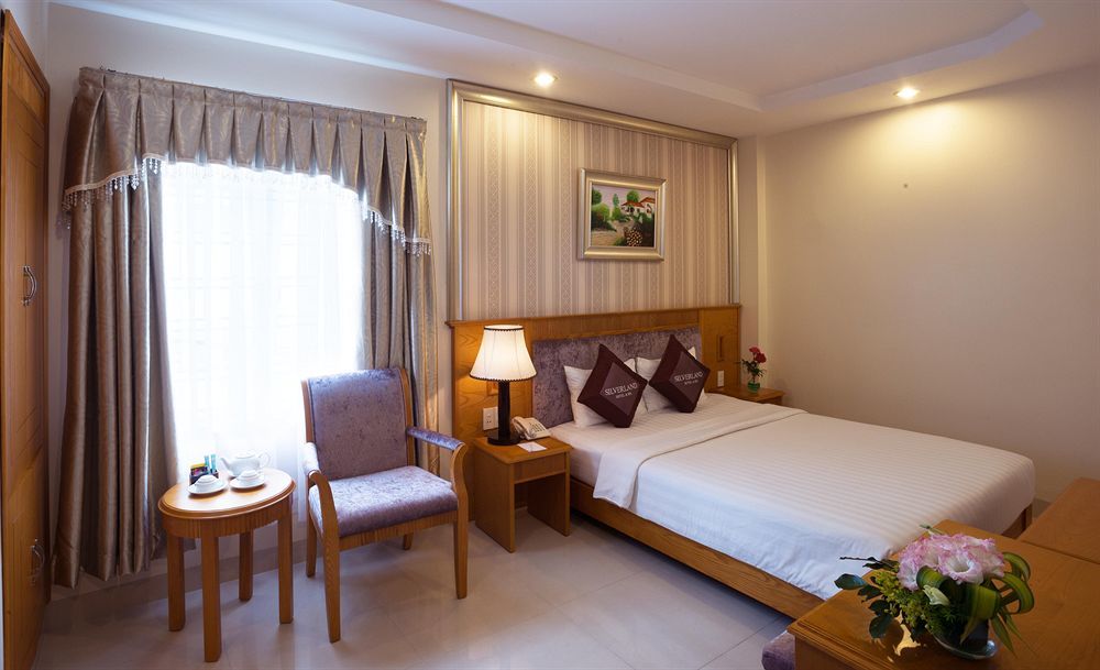 Silverland Sil Hotel Хошимин Екстериор снимка